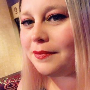 Meet your Posher, Michele